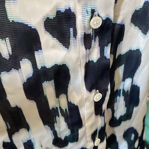 H&M Career Longsleeve Shirt - Picture 5 of 7